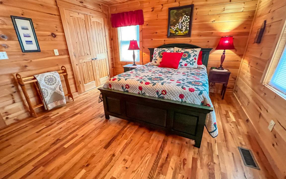 Photo of Bedroom in Buck Mountain