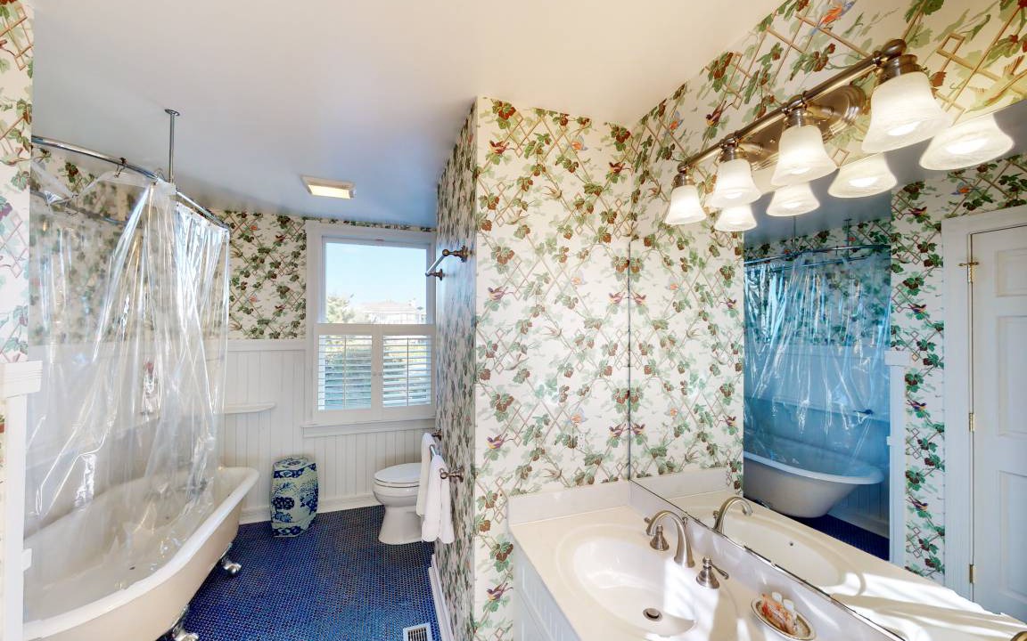 Photo of Bathroom in Corolla Light