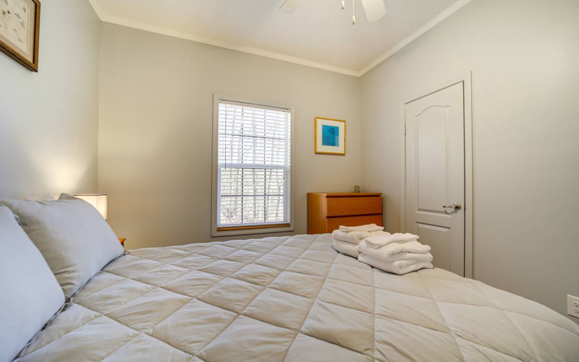 Photo of Bedroom in Cullowhee