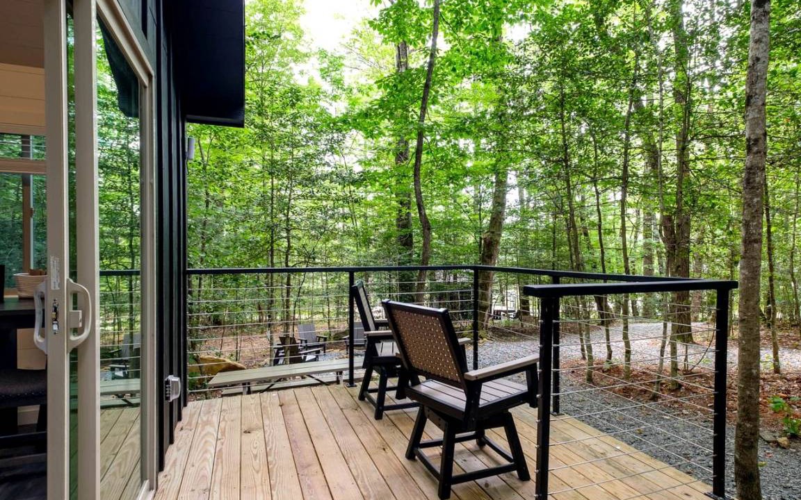 Photo of Patio Balcony in Balsam Grove
