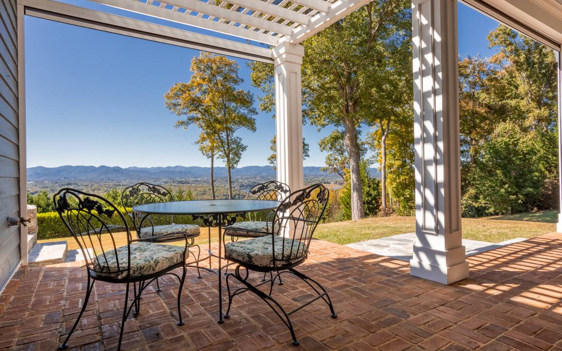Photo of Patio Balcony in Woodfin