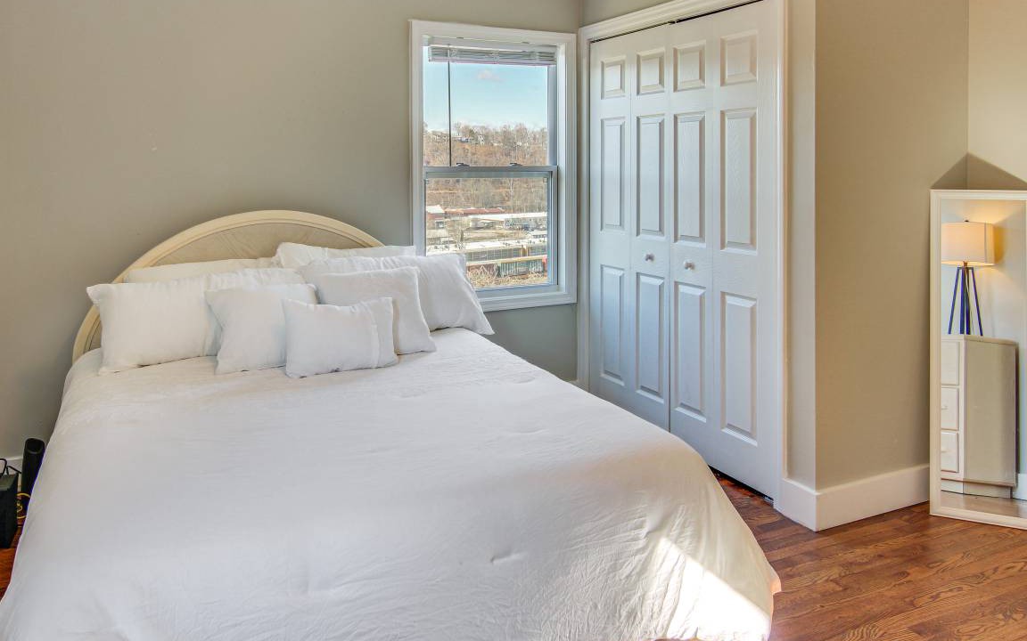Photo of Bedroom in Asheville
