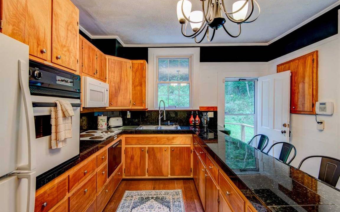 Photo of Kitchen in Todd