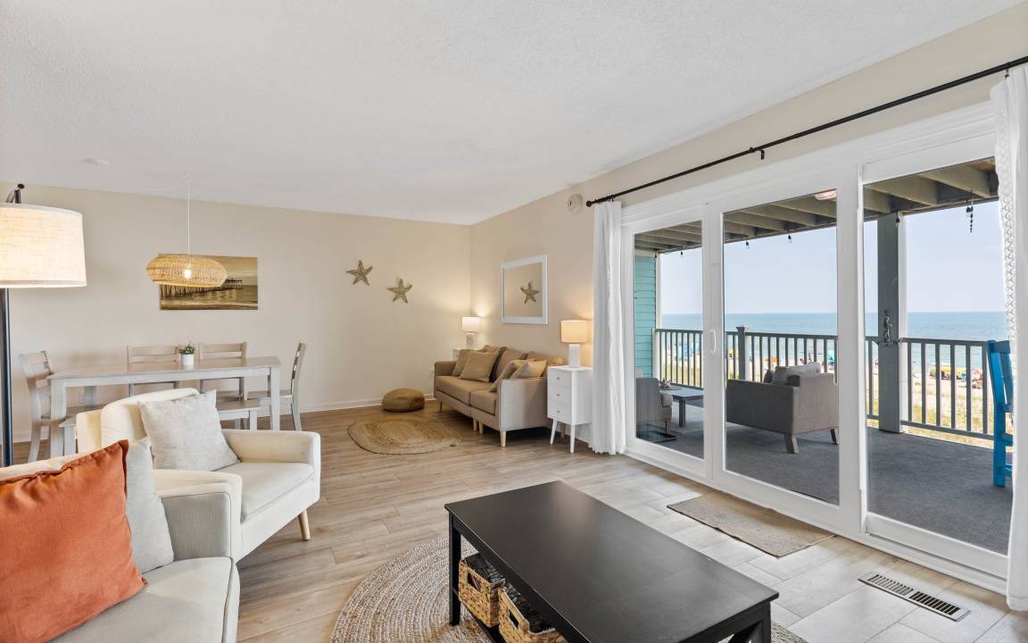 Photo of Livingroom in Wilmington Beach