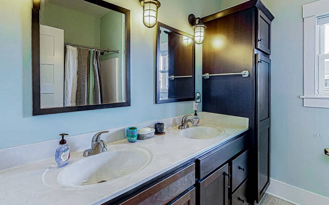 Photo of Bathroom in Carova Beach