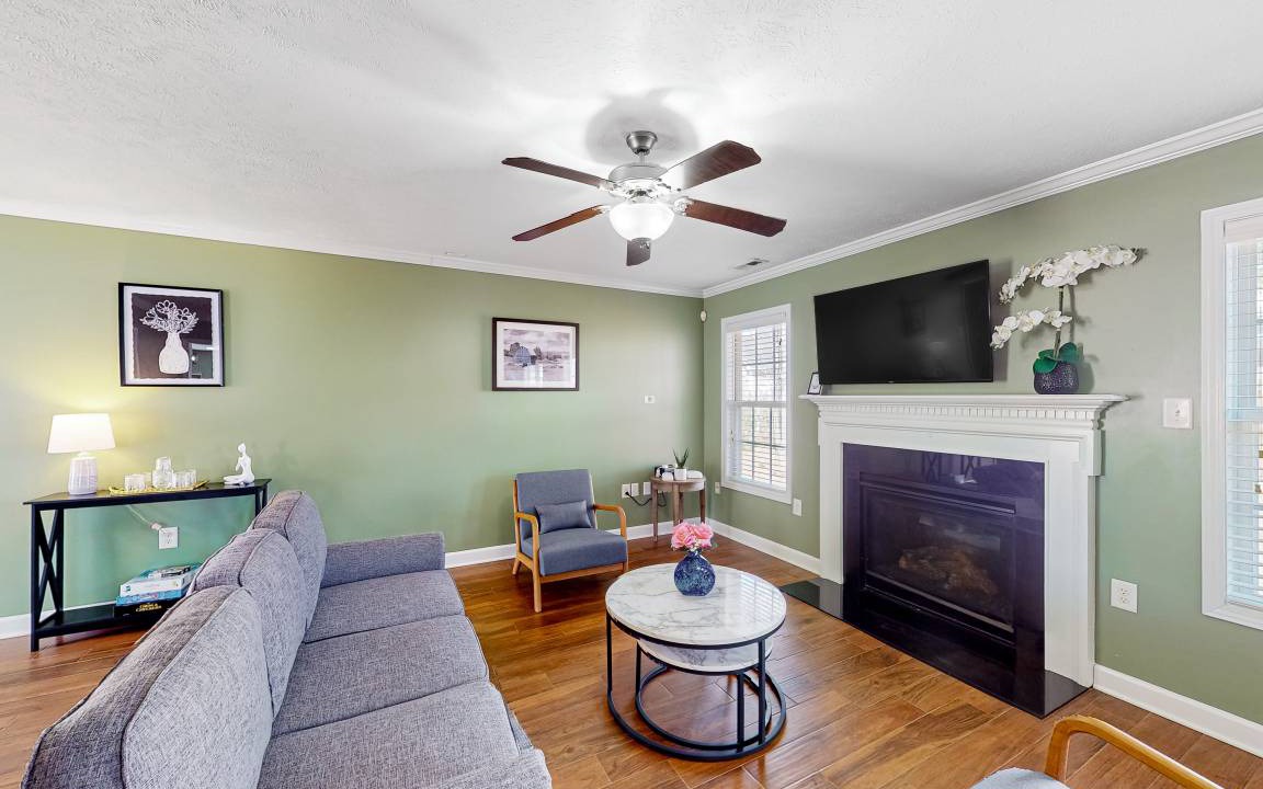 Photo of Livingroom in Cameron