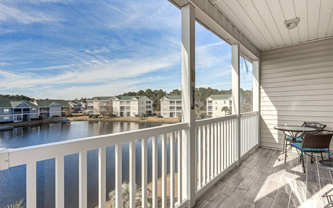 Photo of Patio Balcony in Sunset Beach