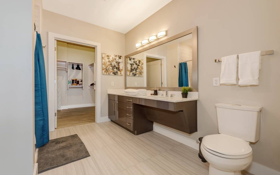 Photo of Bathroom in Second Ward