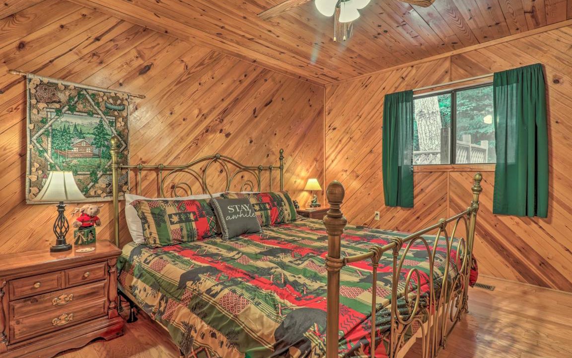 Photo of Bedroom in Maggie Valley