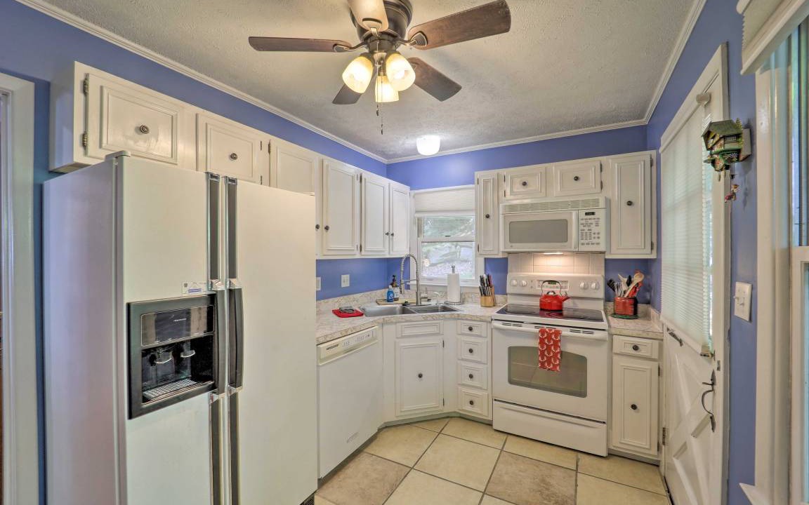 Photo of Kitchen in Beech Mountain