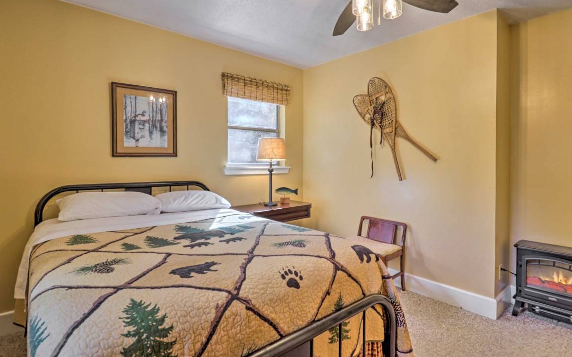 Photo of Bedroom in Mars Hill