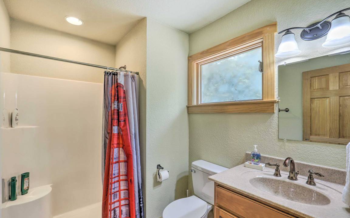 Photo of Bathroom in Wolf Laurel