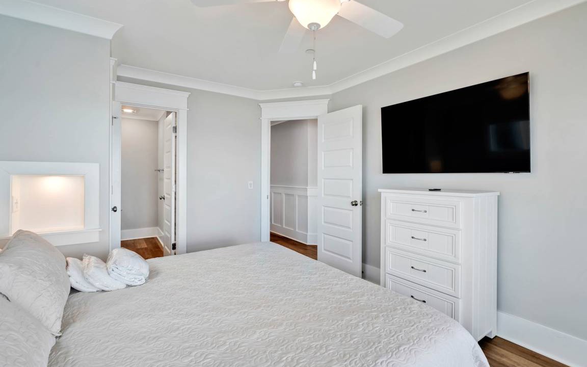 Photo of Bedroom in Oak Island