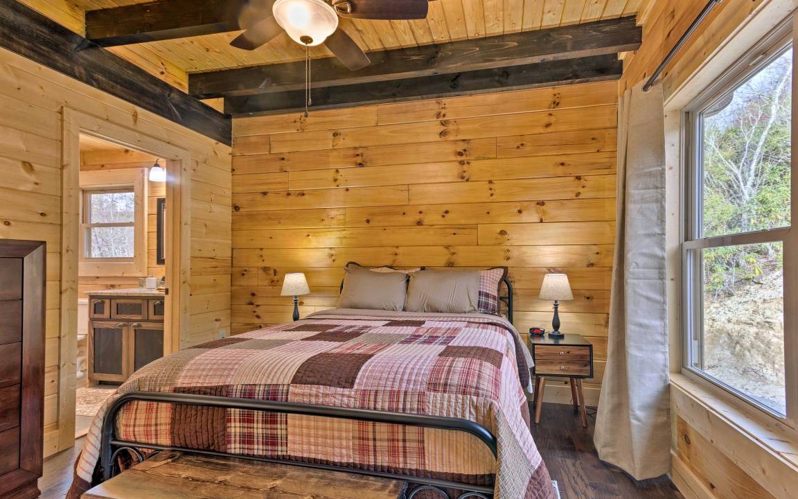 Photo of Bedroom in Bryson City