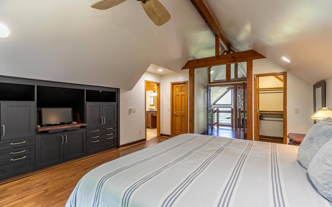 Photo of Bedroom in Apple Ridge