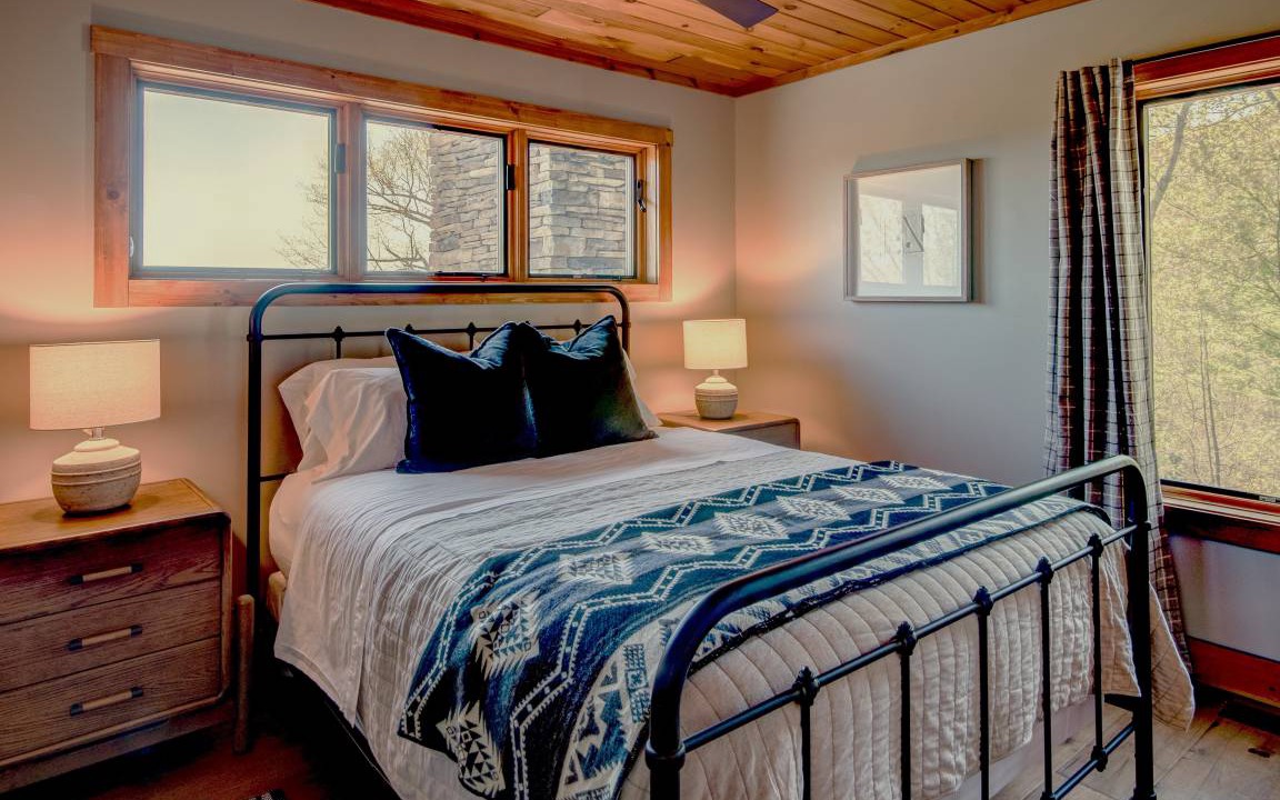 Photo of Bedroom in Blowing Rock