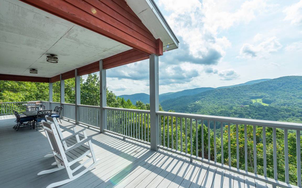 Photo of Patio Balcony in Skyland
