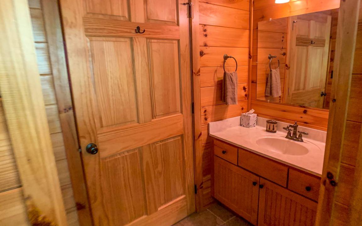 Photo of Bathroom in Buck Mountain