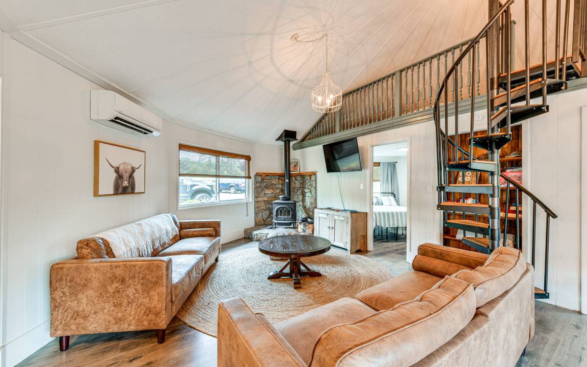 Photo of Livingroom in Concord