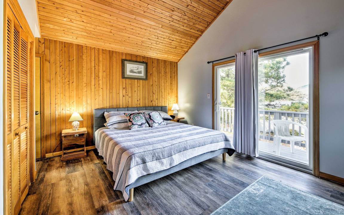 Photo of Bedroom in Southern Shores