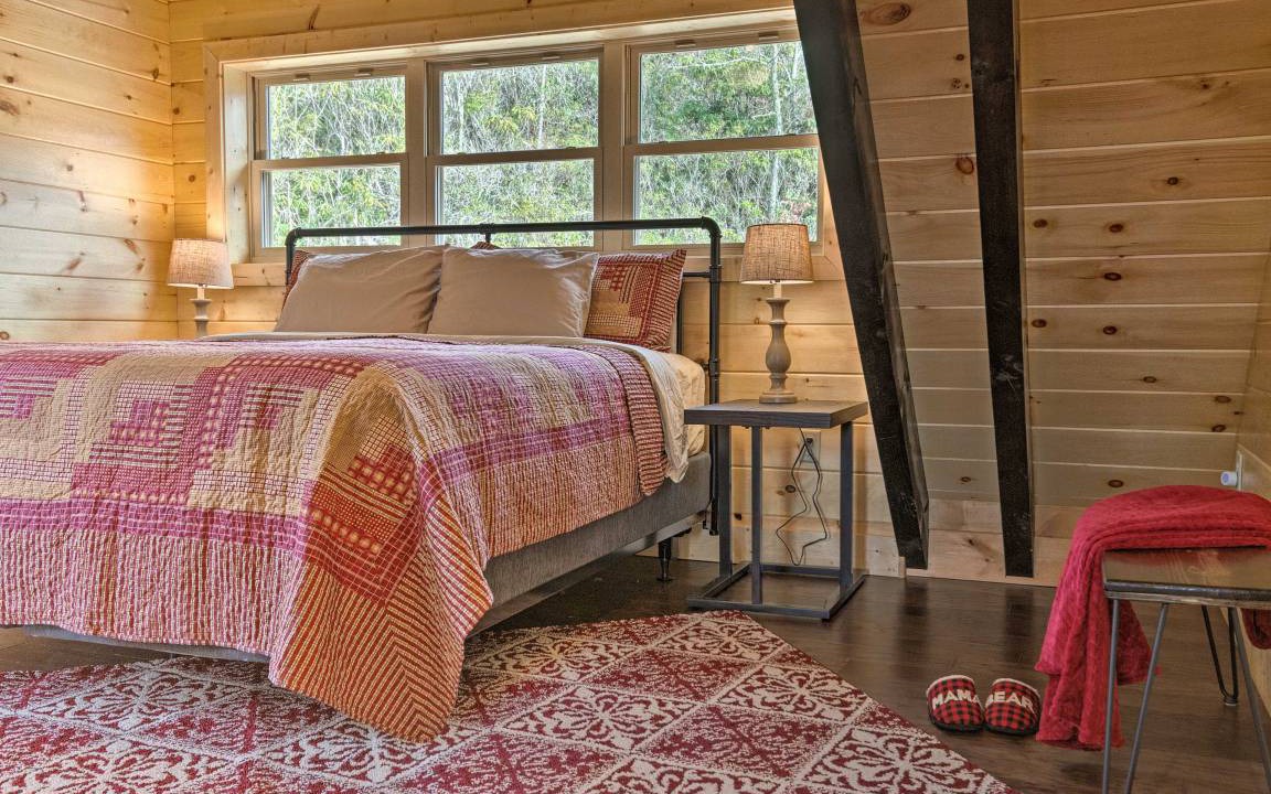 Photo of Bedroom in Bryson City