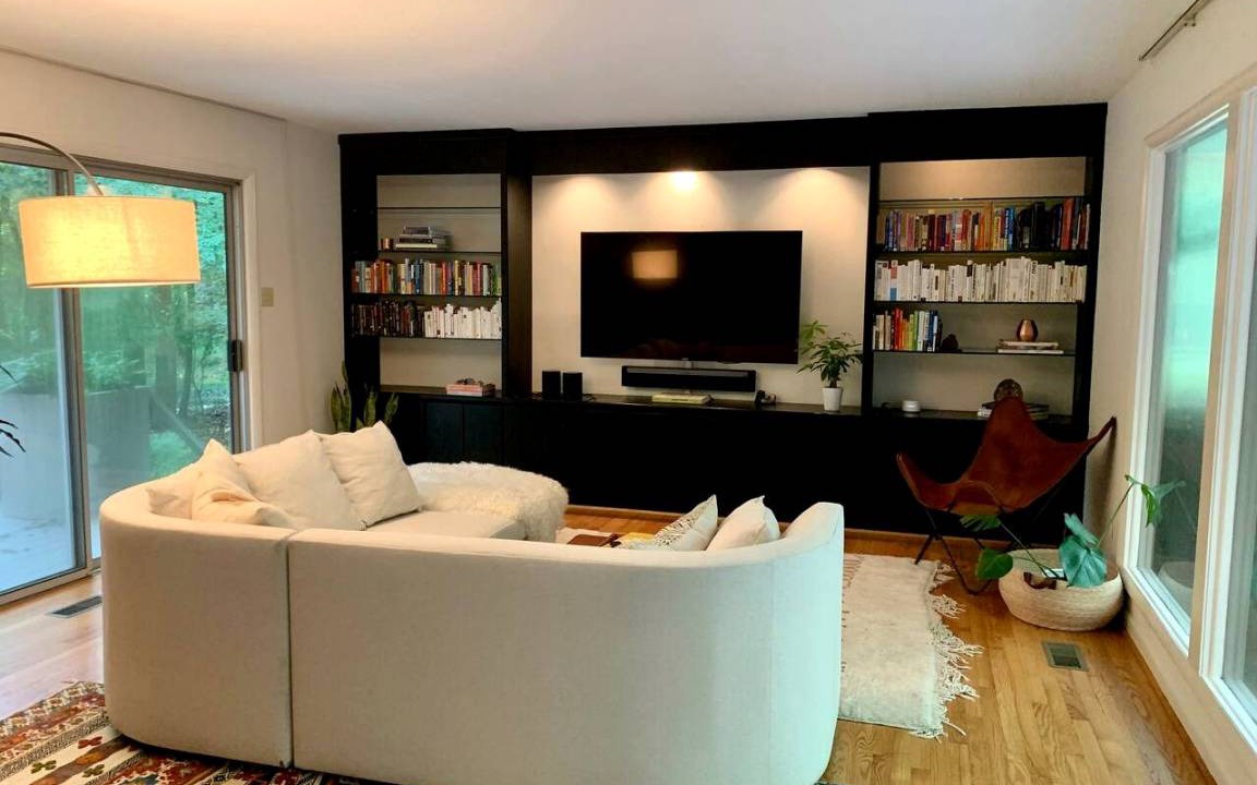 Photo of Livingroom in Chapel Hill