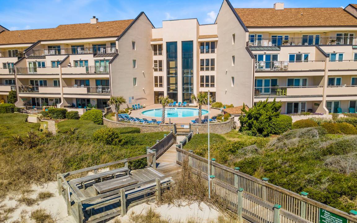 Photo of Others in Pine Knoll Shores