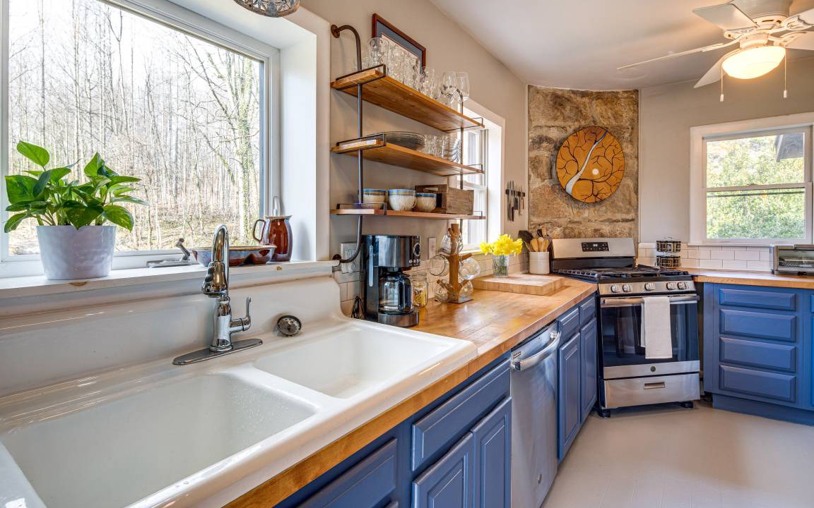 Photo of Kitchen in Hendersonville