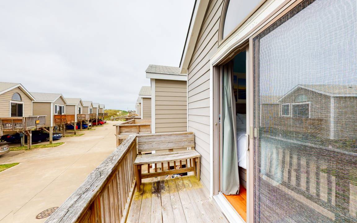Photo of Patio Balcony in Hatteras
