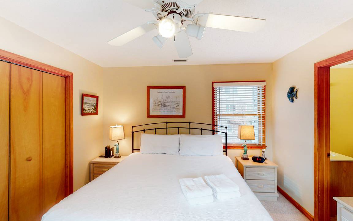 Photo of Bedroom in Corolla Village