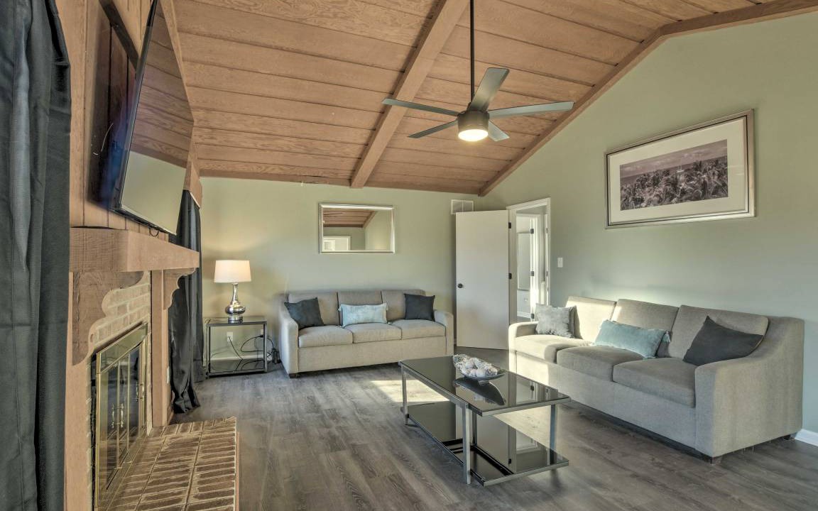 Photo of Livingroom in Greensboro