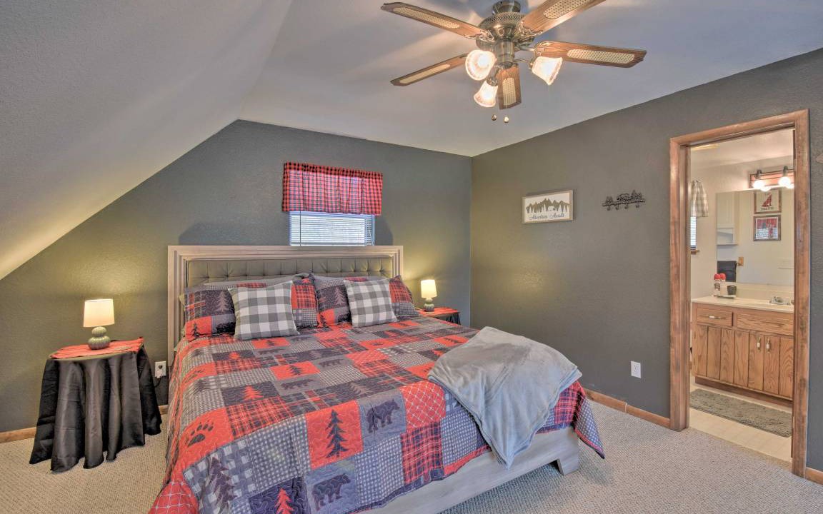 Photo of Bedroom in Upper Peachtree
