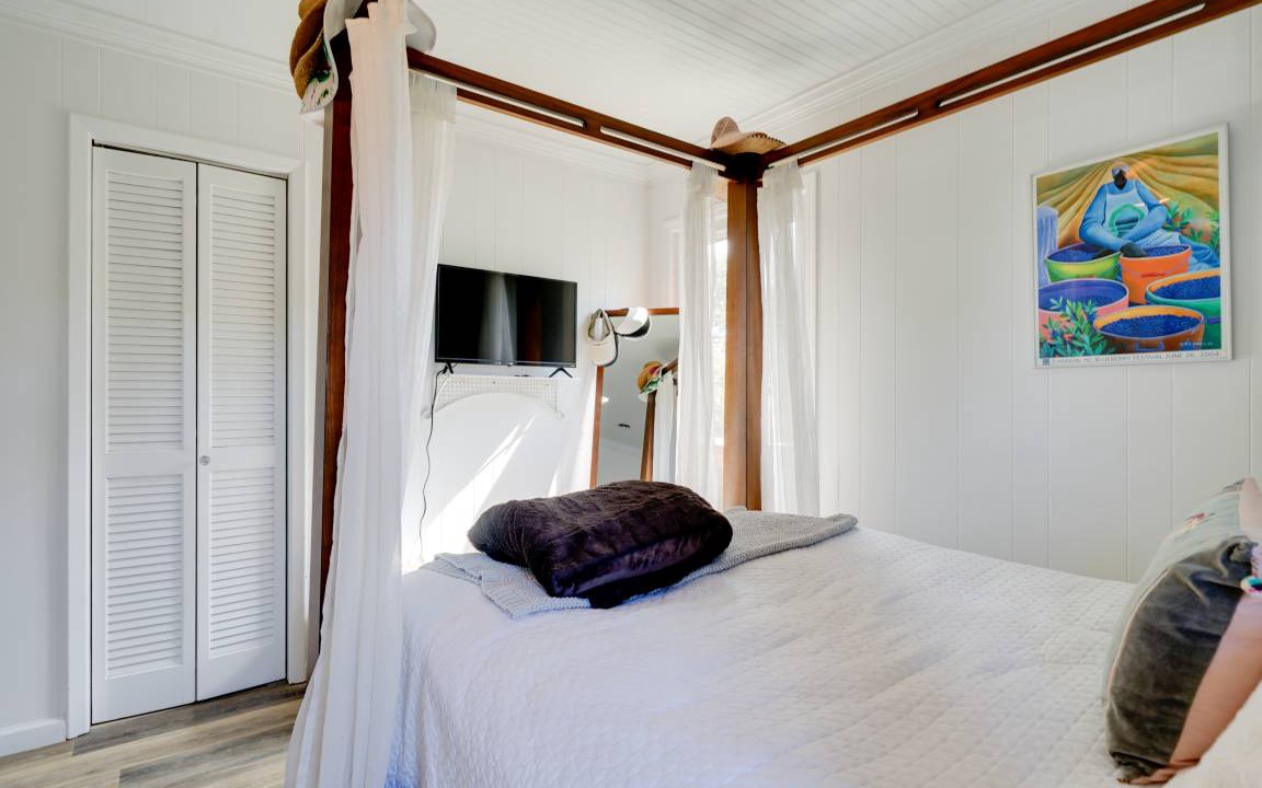 Photo of Bedroom in Topsail Beach
