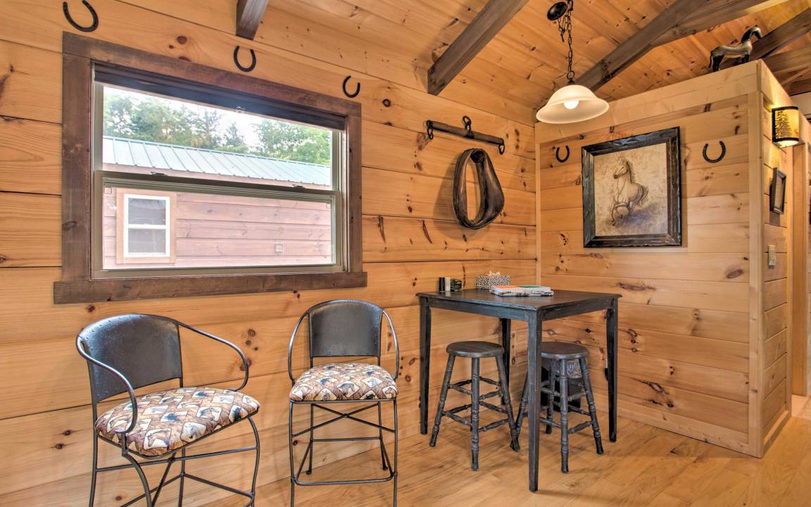Photo of Livingroom in Mill Spring