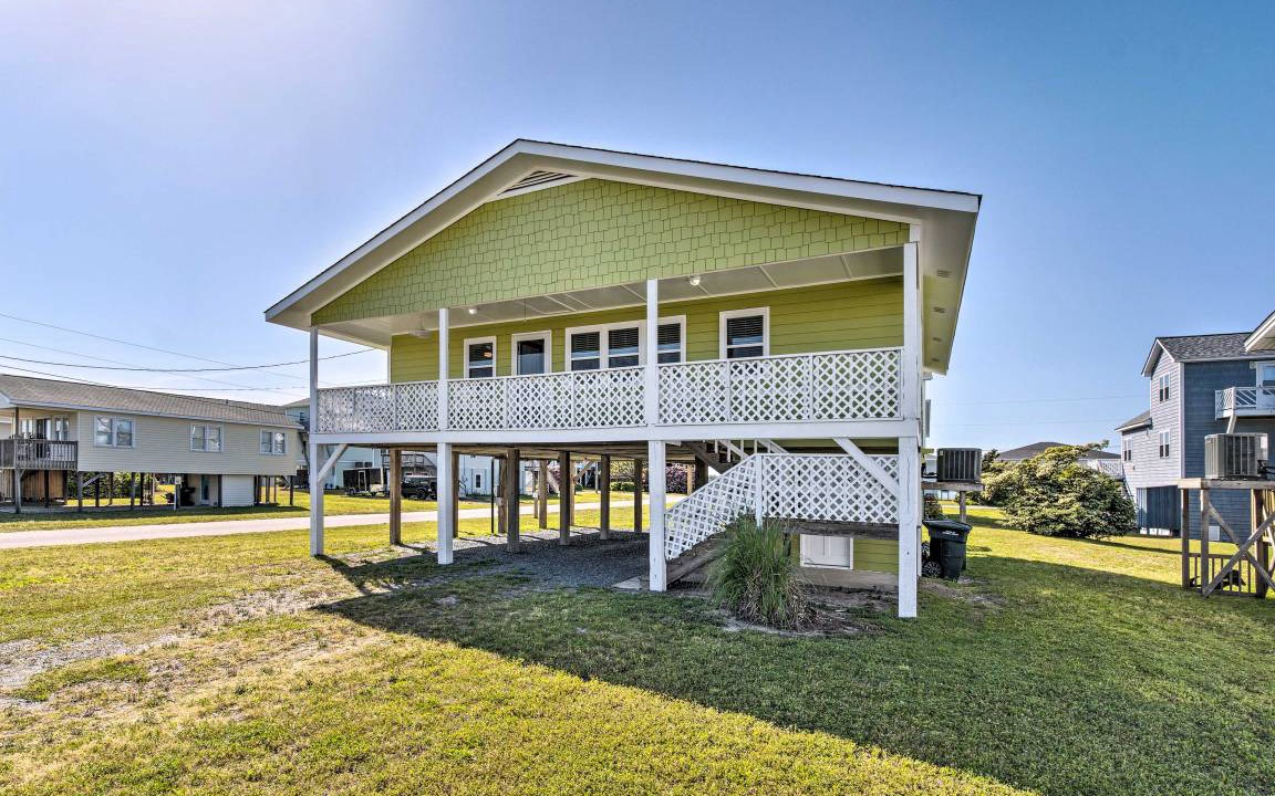 Photo of Buildings in Topsail Beach
