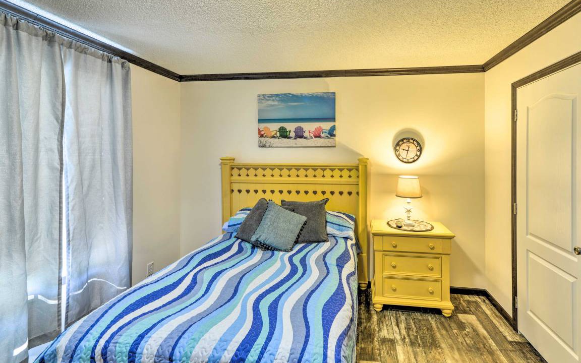 Photo of Bedroom in Harkers Island