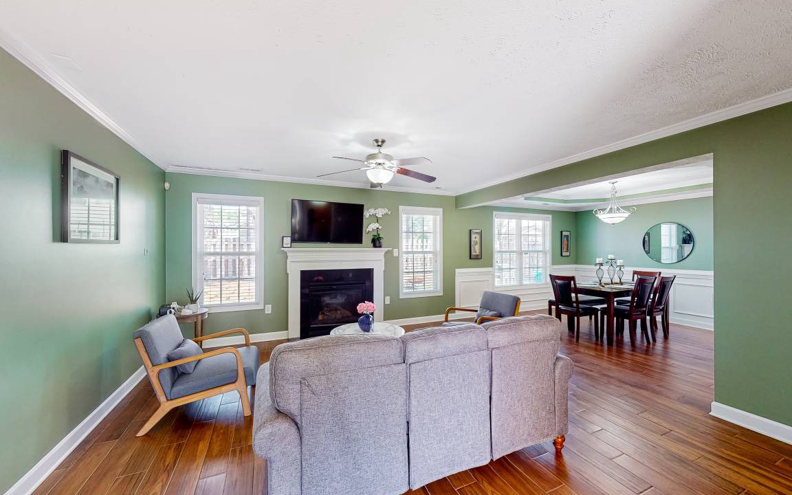 Photo of Livingroom in Cameron