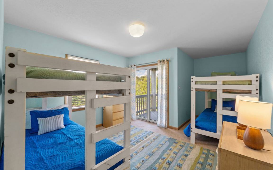 Photo of Bedroom in Whalehead Beach