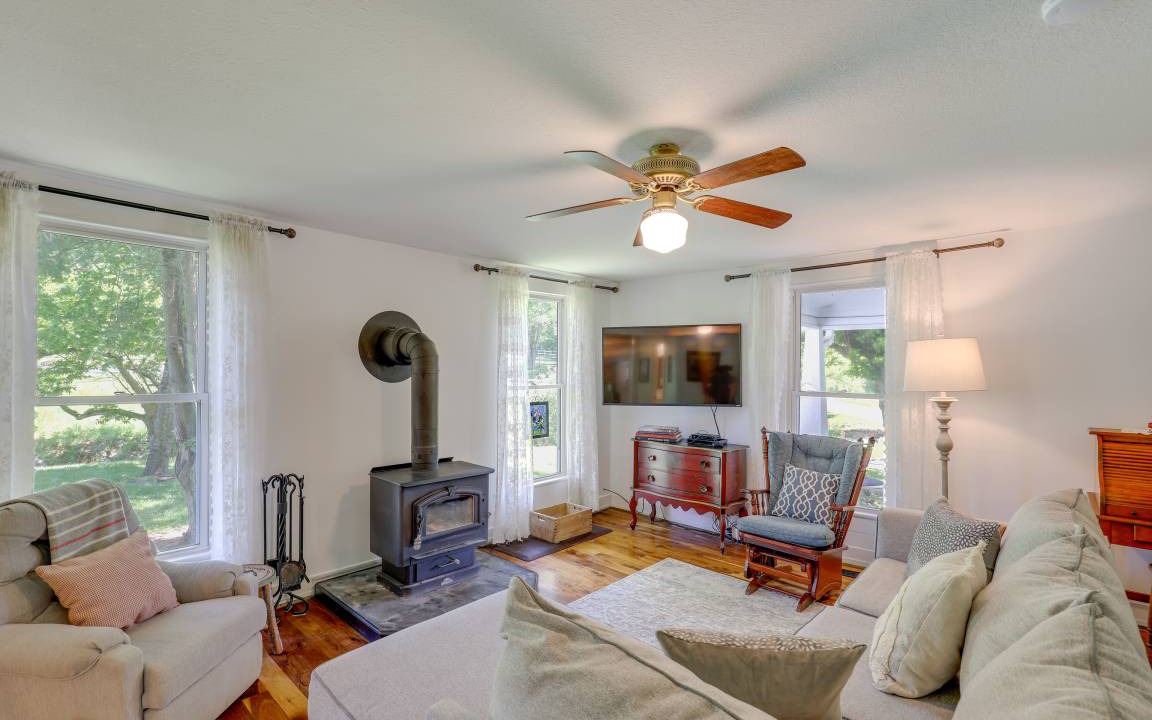 Photo of Livingroom in Marshall