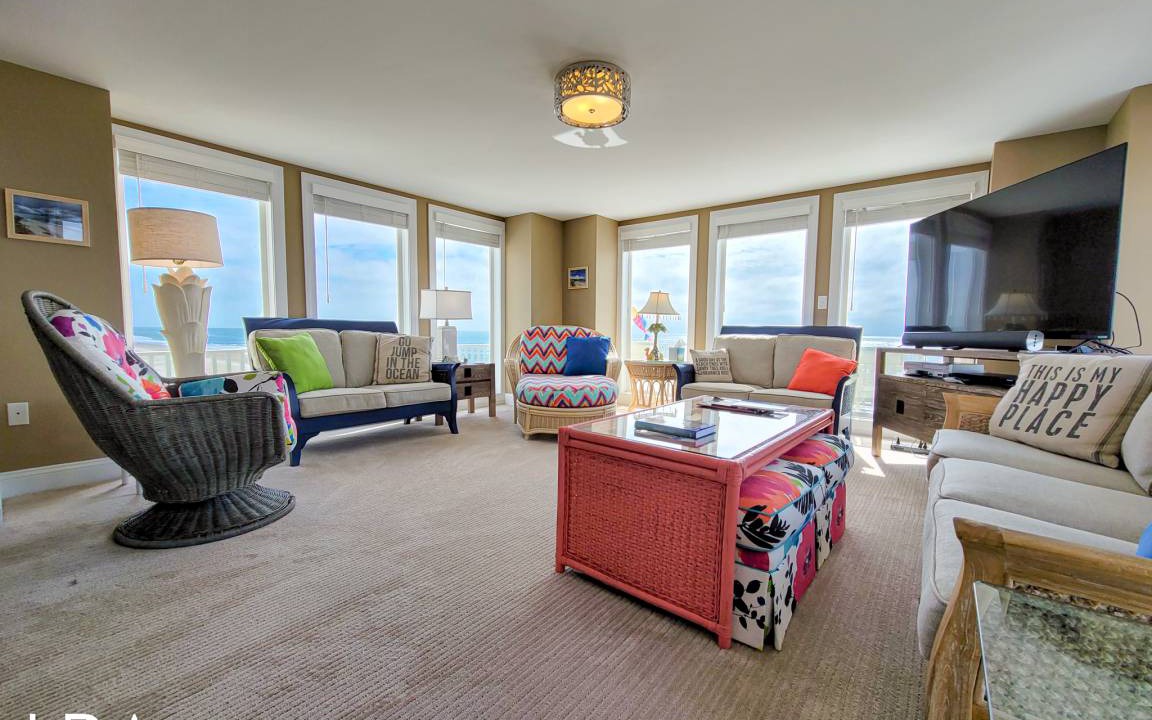 Photo of Livingroom in North Topsail Beach