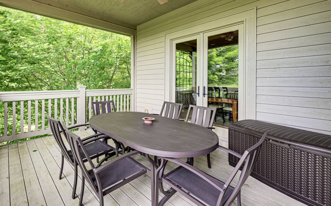 Photo of Patio Balcony in Cullowhee