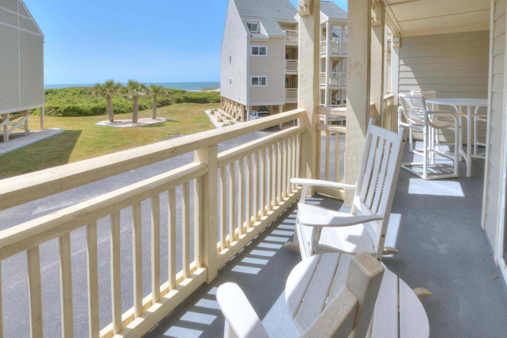 Photo of Patio Balcony in Caswell Beach