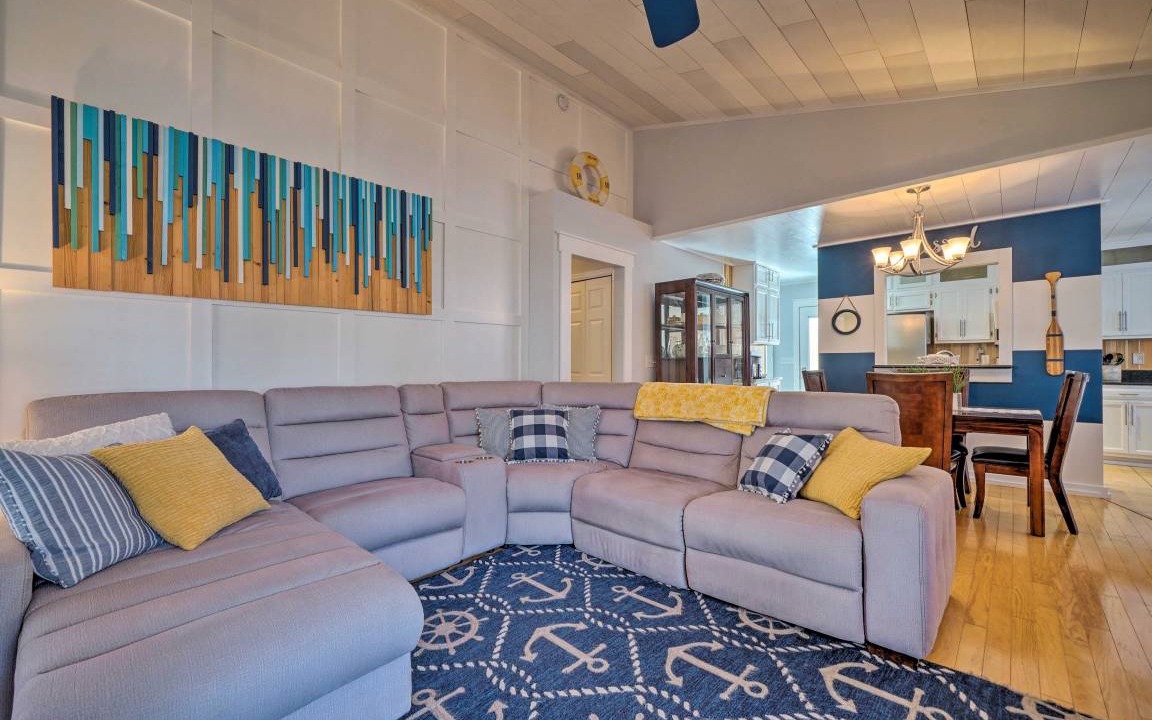 Photo of Livingroom in Myrtle Grove