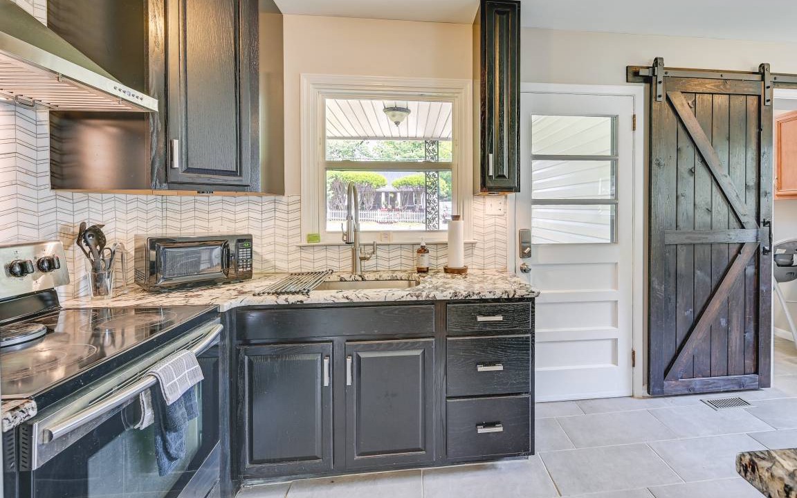 Photo of Kitchen in Old Irving Park