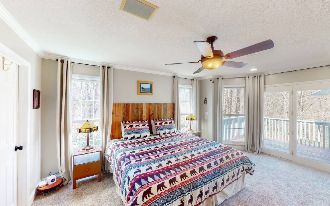 Photo of Bedroom in Bryson City