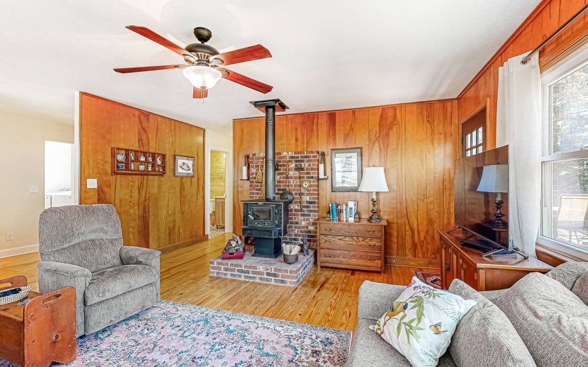 Photo of Livingroom in Lake Junaluska
