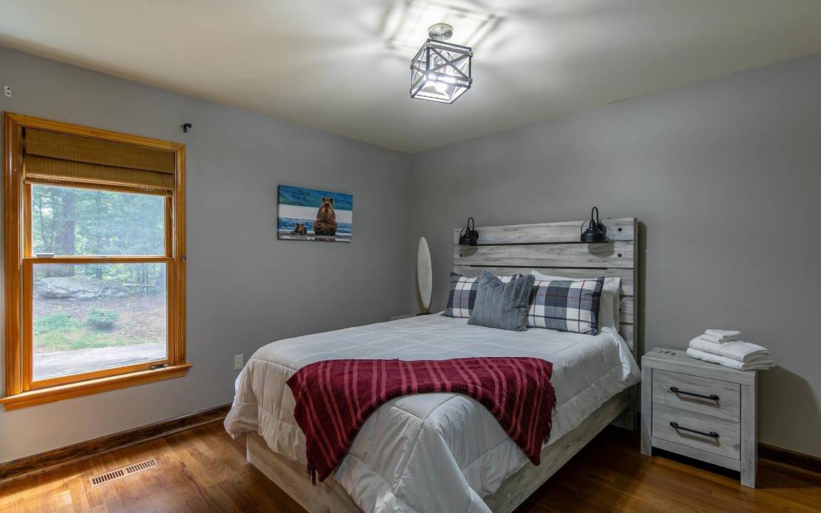 Photo of Bedroom in Apple Ridge