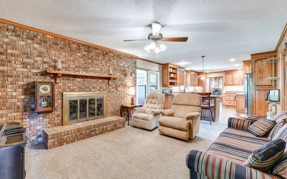 Photo of Livingroom in Southmont
