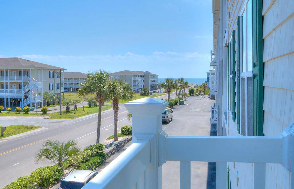 Photo of Patio Balcony in Long Beach