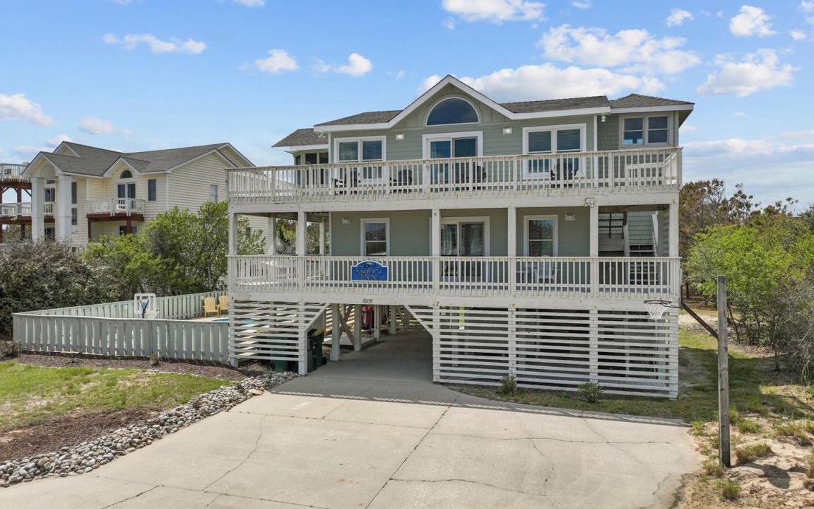 Photo of Patio Balcony in Whalehead Beach
